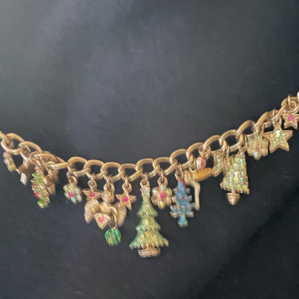 Kirks Folly Christmas bracelet